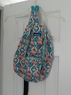 Kavu 100% Cotton Beach Paint Pattern Sling Backpack